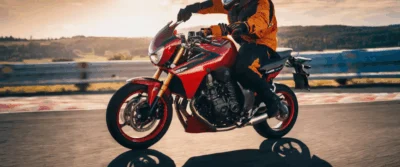Devenir contrôleur technique moto : comprendre la formation et accéder à un métier d&rsquo;avenir